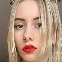 Blondie Claire Nude