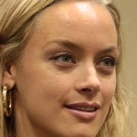 Rachel Skarsten Nude